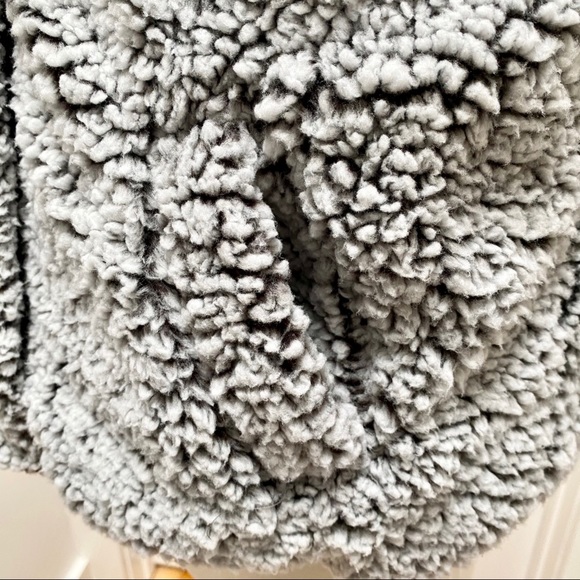 FRANCESCA’s Teddy Sherpa Zip Up Vest w/Pockets - Picture 7 of 14